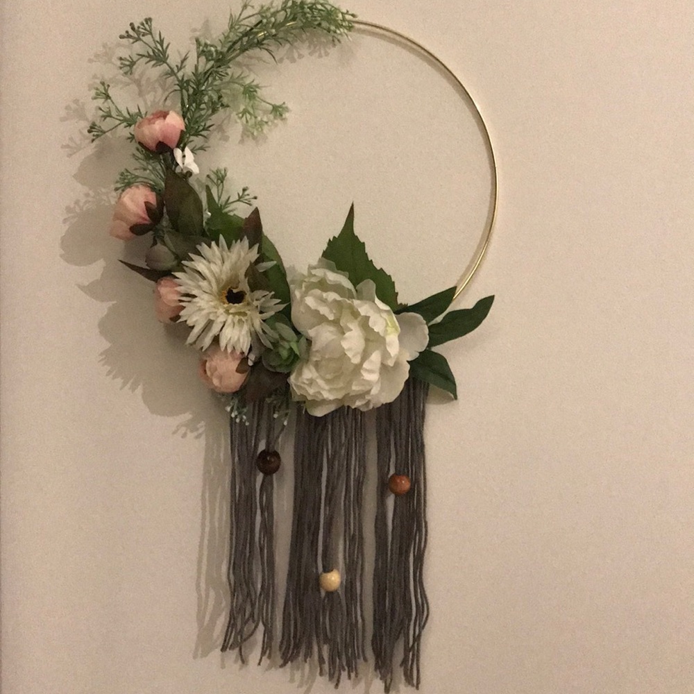Modern spring wreath